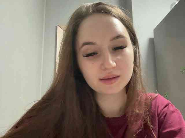 Kira_Beliesss webcam