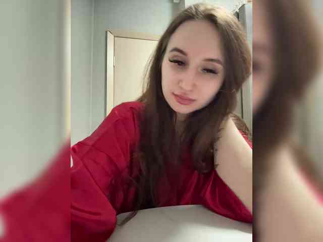 Kira_Beliesss webcam