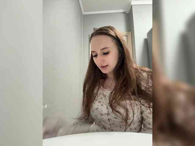 Kira_Beliesss webcam