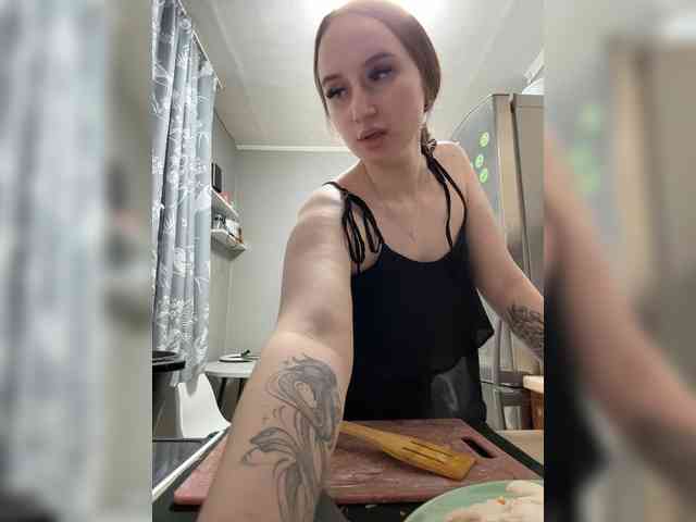 Kira_Beliesss webcam