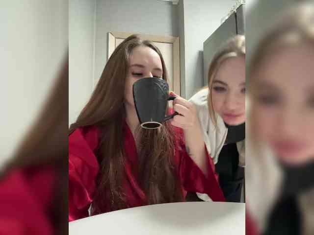 Kira_Beliesss webcam