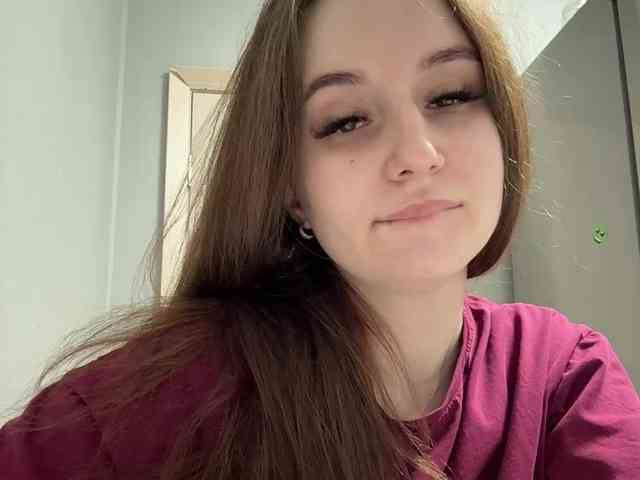 Kira_Beliesss webcam