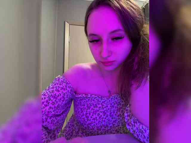 Kira_Beliesss webcam