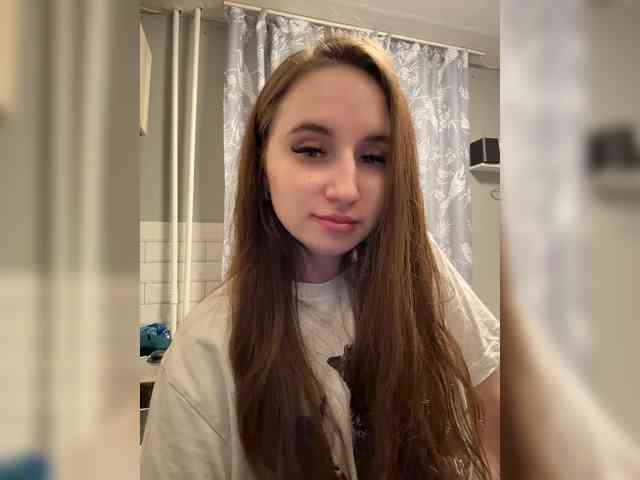 Kira_Beliesss webcam