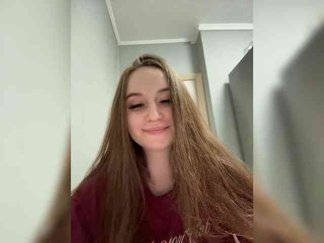 Kira_Beliesss webcam