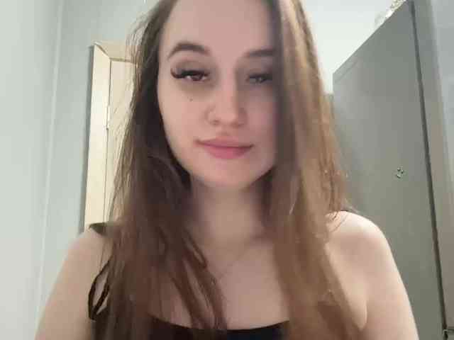 Kira_Beliesss webcam