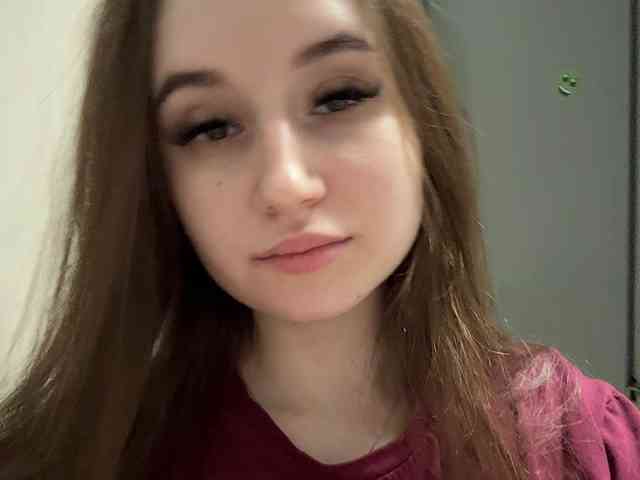 Kira_Beliesss webcam