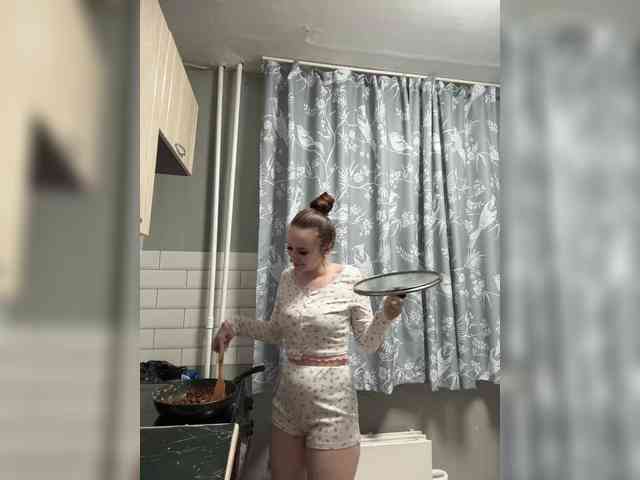 Kira_Beliesss webcam