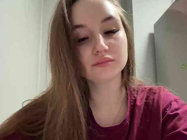 Kira_Beliesss webcam
