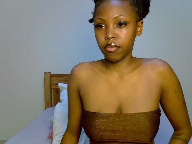 Prettybeca live cam