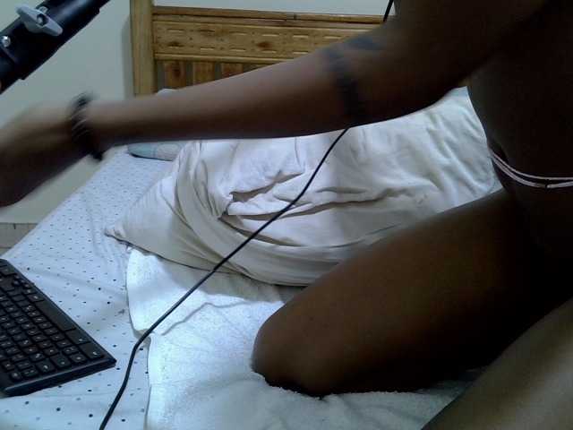 Prettybeca live cam on BongaCams