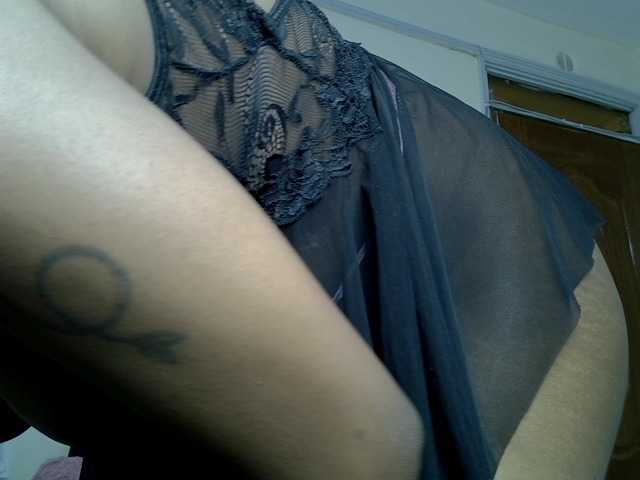 Prettybeca live cam on BongaCams