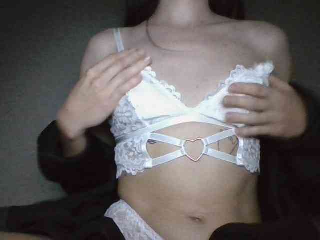 Liana-nik03 webcam