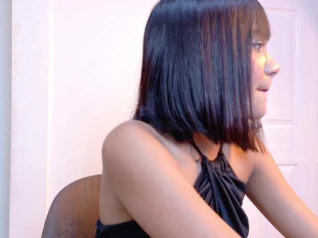 LailaaMiller's BongaCams show and profile