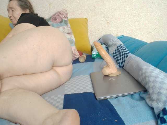 Ksenia-Cat444 live cam on BongaCams