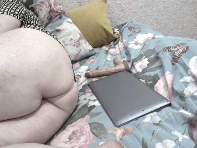 Ksenia-Cat444's BongaCams show and profile