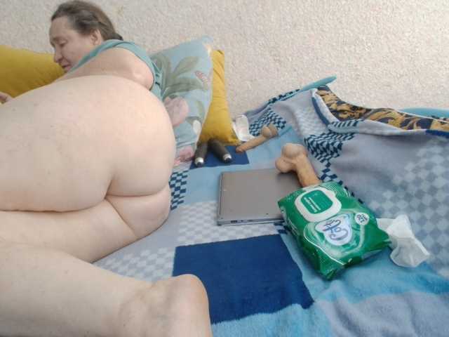 Ksenia-Cat444 live webcam show