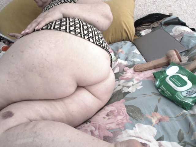 Ksenia-Cat444's BongaCams show and profile