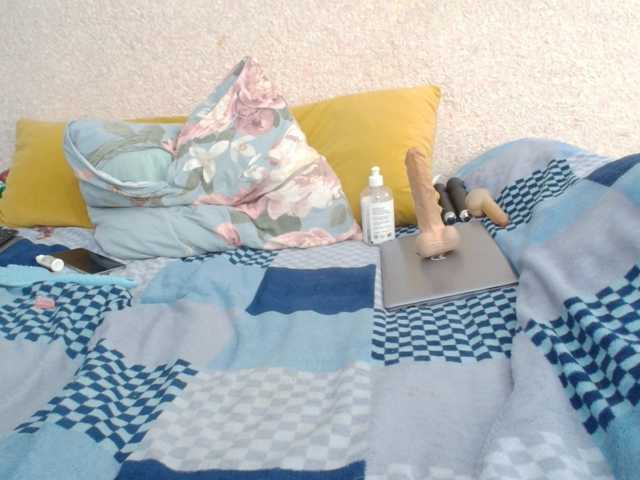 Ksenia-Cat444 live cam on BongaCams