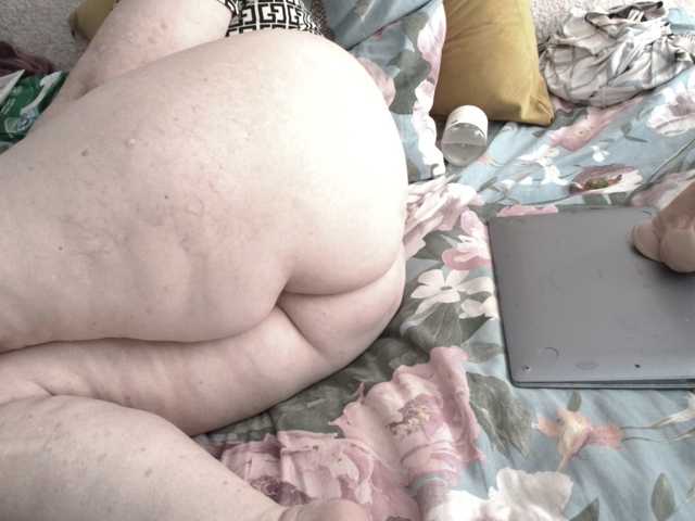 Ksenia-Cat444's BongaCams show and profile