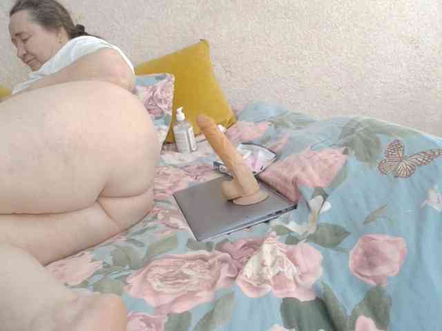 Ksenia-Cat444 webcam