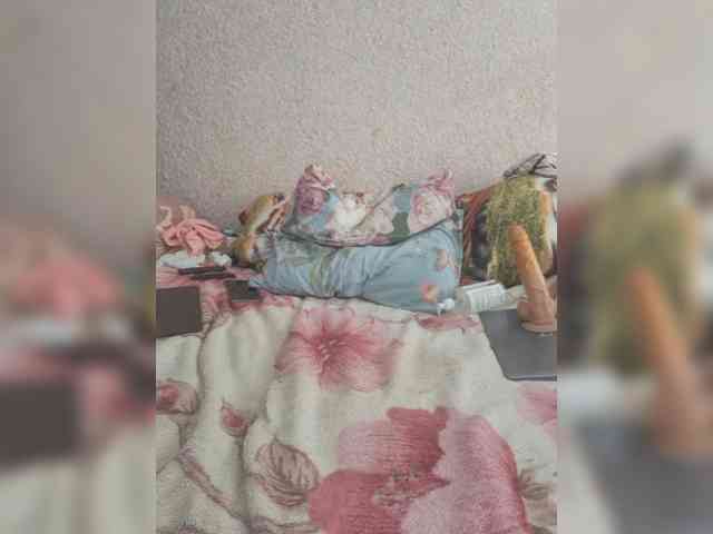 Ksenia-Cat444 webcam