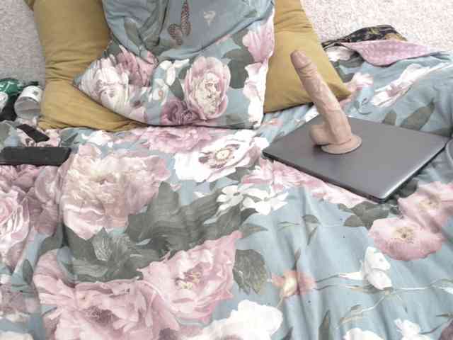 Ksenia-Cat444 webcam