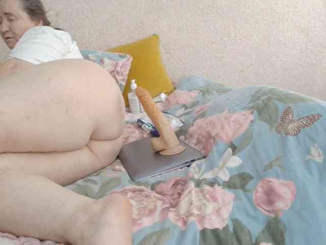 Ksenia-Cat444 webcam