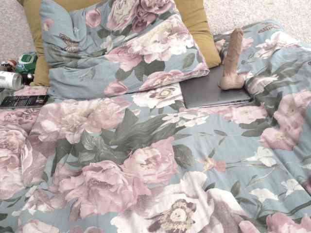 Ksenia-Cat444 webcam