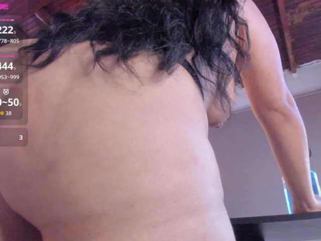 alessa-wells live cam on BongaCams