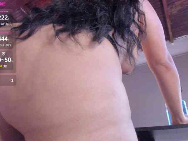 alessa-wells webcam