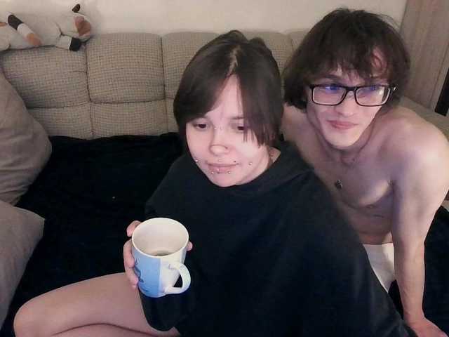 le modèle Detumesco est en webcam porno dans un show sur le site bongacams, il possède les tags suivants: White/Caucasian,Brunette,Trimmed