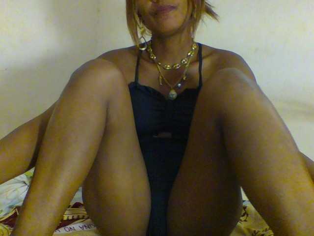 Judiah live cam on BongaCams