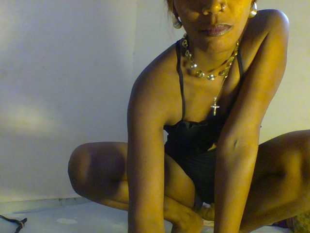 Judiah live cam on BongaCams