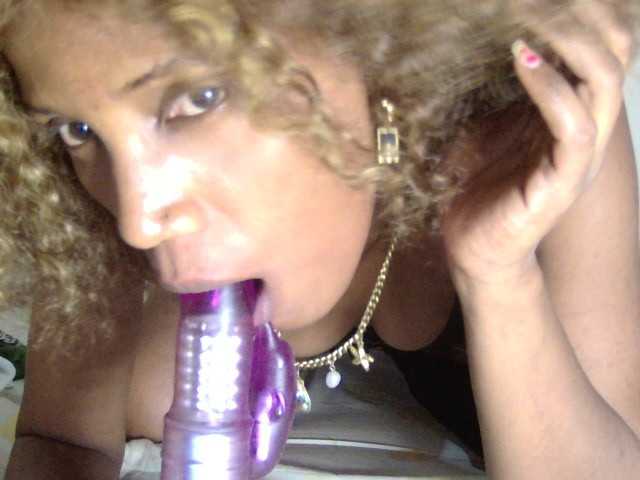 Judiah live cam on BongaCams