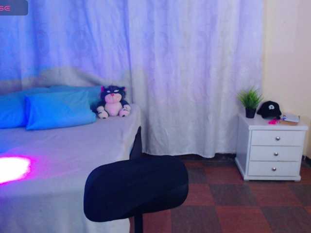 Angels66v live cam on UnifiedCams