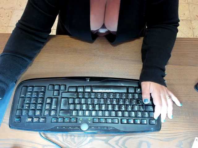 NikkiHollandxxx live cam on BongaCams