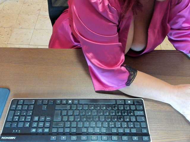 NikkiHollandxxx live cam preview