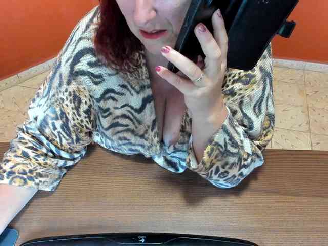 NikkiHollandxxx webcam