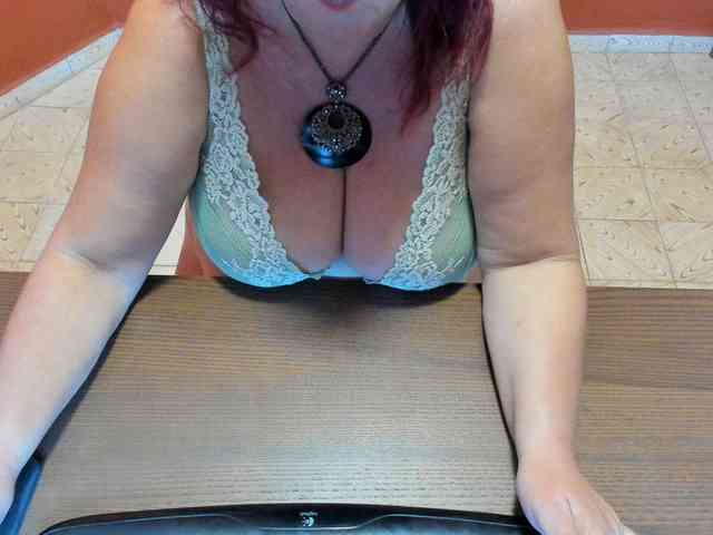 NikkiHollandxxx