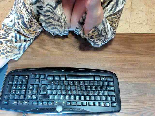 NikkiHollandxxx webcam