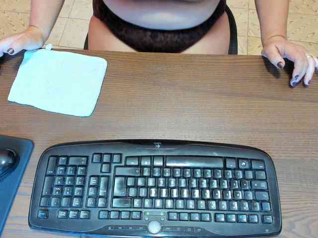 NikkiHollandxxx webcam