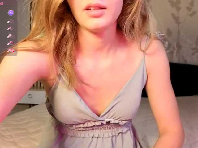 TaraGanie live cam on BongaCams