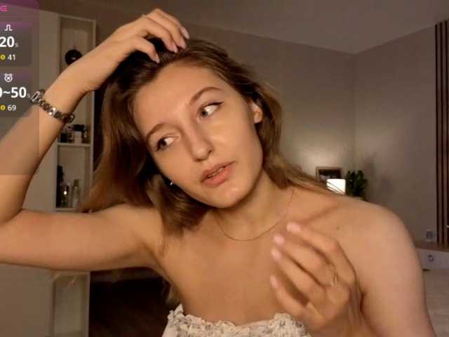 TaraGanie live cam on BongaCams