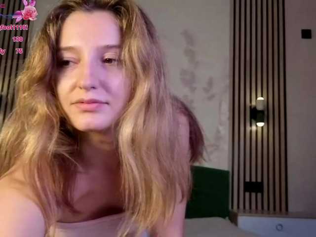 TaraGanie live cam on BongaCams