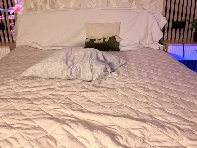 TaraGanie live cam on BongaCams