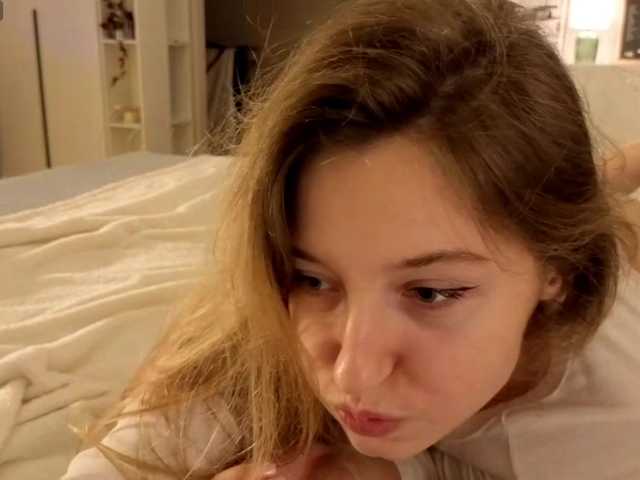 TaraGanie live cam on BongaCams