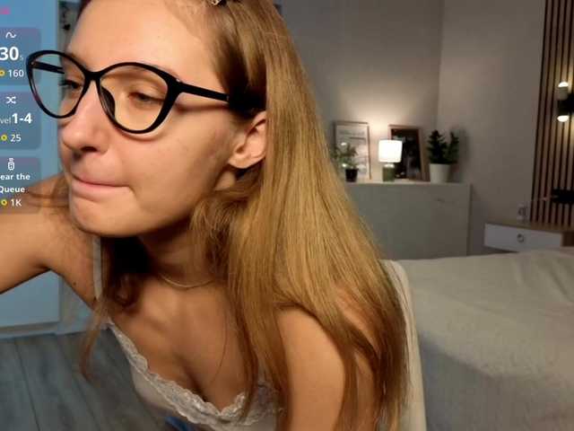 TaraGanie live cam on BongaCams