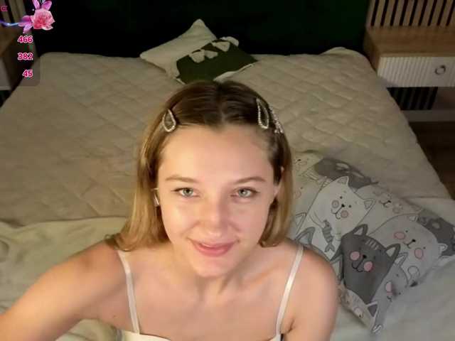 TaraGanie live cam on BongaCams