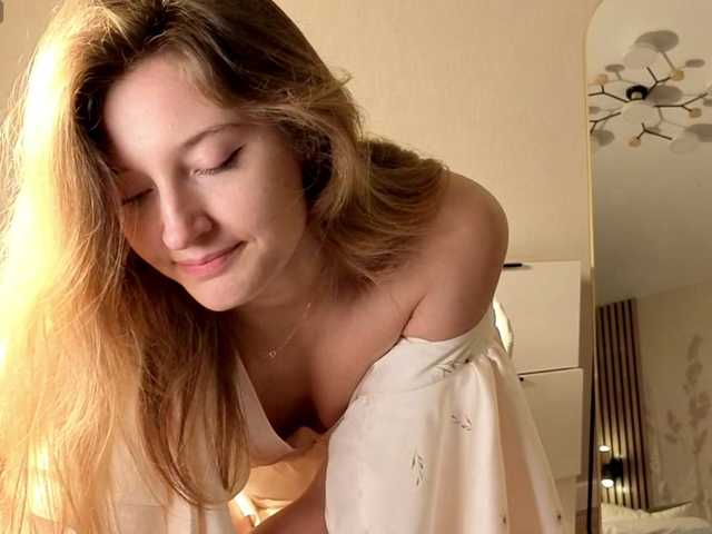 TaraGanie live cam on BongaCams